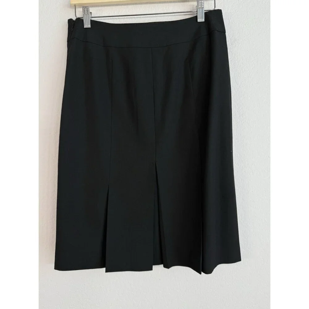 Ann Taylor black pleated size